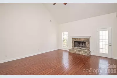 2725 Lakeview Circle, Matthews, NC 28105 - Photo 18