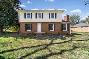 2517 Gum Wood Ct, Matthews, NC 28105 - Photo 1