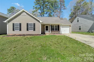 11434 Northwoods Forest Dr, Charlotte, NC 28214 - Photo 2