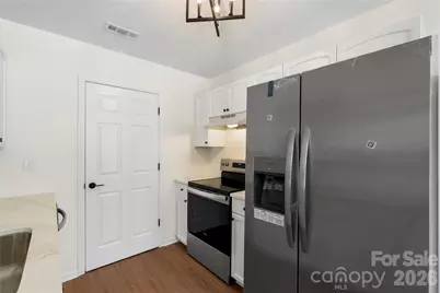 11434 Northwoods Forest Drive, Charlotte, NC 28214 - Photo 16