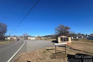 85 Old Mountain Rd, Hiddenite, NC 28636 - Photo 1