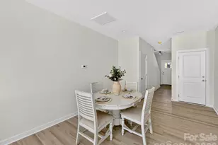 655 Stillgreen Ln, Charlotte, NC 28214 - Photo 8