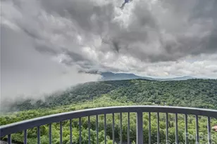 303 Sugar Top Dr, Sugar Mountain, NC 28604 - Photo 18