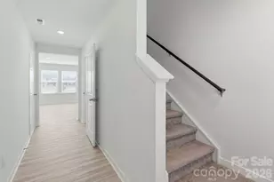 1006 20th Ave Loop SE, Hickory, NC 28602 - Photo 4