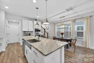 1136 Drummond Ave, Charlotte, NC 28205 - Photo 18