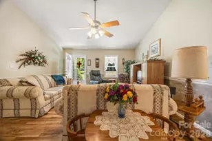 1254 Heritage Farm Rd, Hickory, NC 28601 - Photo 10