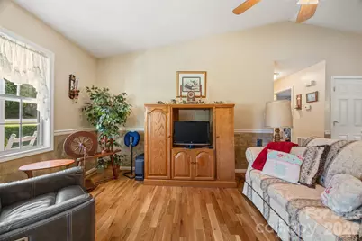 1254 Heritage Farm Road, Hickory, NC 28601 - Photo 8