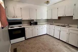 1660 Windsor St, Orangeburg, SC 29115 - Photo 6