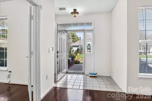 4492 Antelope Ln, Charlotte, NC 28269 - Photo 8