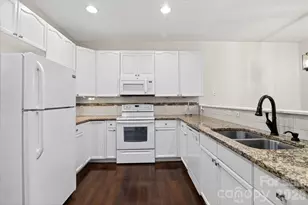 4492 Antelope Ln, Charlotte, NC 28269 - Photo 22