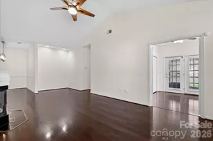 4492 Antelope Ln, Charlotte, NC 28269 - Photo 12