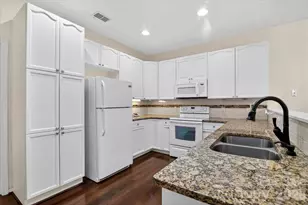 4492 Antelope Ln, Charlotte, NC 28269 - Photo 22