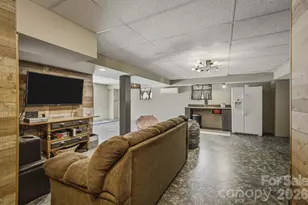 900 Magnolia Ave NE, Valdese, NC 28690 - Photo 26