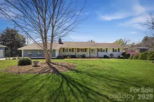 900 Magnolia Ave NE, Valdese, NC 28690 - Photo 2