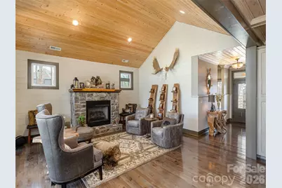 3753 Laurel Park Highway, Hendersonville, NC 28739 - Photo 8