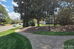 8723 Huntland Ct, Charlotte, NC 28277 - Photo 48