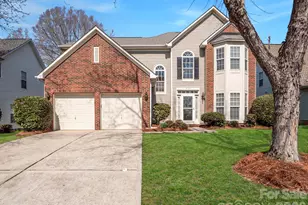 8723 Huntland Ct, Charlotte, NC 28277 - Photo 2