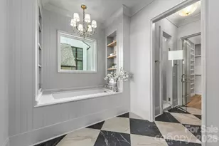 221 N Canterbury Rd, Charlotte, NC 28211 - Photo 26