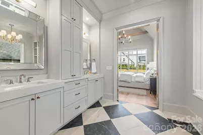 221 N Canterbury Road, Charlotte, NC 28211 - Photo 32