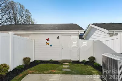 13234 Eastfield Village Lane, Charlotte, NC 28269 - Photo 22