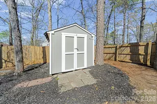 1613 Winthrop Ln, Monroe, NC 28110 - Photo 34