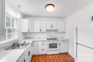 405 W Harvie Ave, Gastonia, NC 28052 - Photo 6