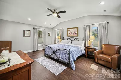 4629 Halstead Drive, Charlotte, NC 28209 - Photo 12