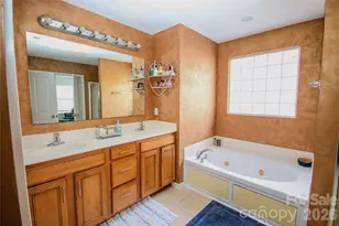 12700 Oldehurst Pl, Charlotte, NC 28262 - Photo 24