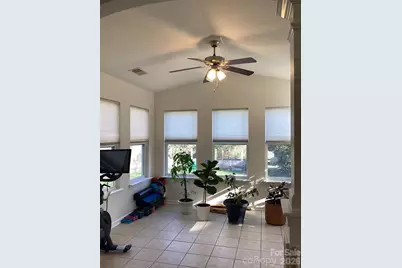 12700 Oldehurst Place, Charlotte, NC 28262 - Photo 8