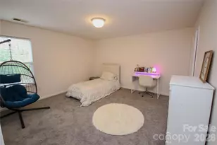 12700 Oldehurst Pl, Charlotte, NC 28262 - Photo 18