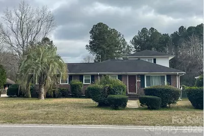 1529 W Market Street, Cheraw, SC 29520 - Photo 1