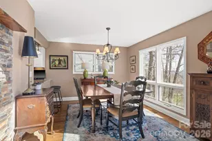 210 Claymoor Ct, Flat Rock, NC 28731 - Photo 10