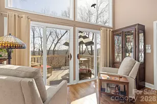 210 Claymoor Ct, Flat Rock, NC 28731 - Photo 8