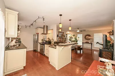 8908 Golf Ridge Drive, Charlotte, NC 28277 - Photo 16