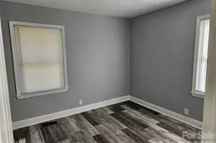 3110 Capitol Dr, Charlotte, NC 28208 - Photo 6