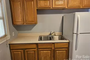 3110 Capitol Dr, Charlotte, NC 28208 - Photo 12