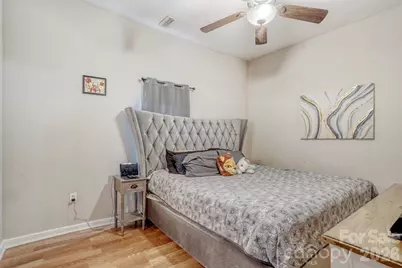 409 W Norment Avenue, Gastonia, NC 28052 - Photo 8