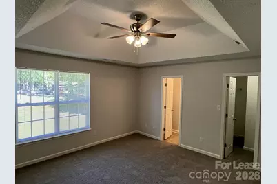 5637 Hedgecrest Place, Charlotte, NC 28269 - Photo 18