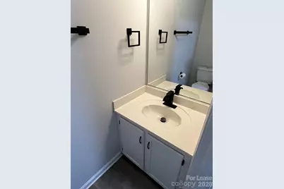 5637 Hedgecrest Place, Charlotte, NC 28269 - Photo 16