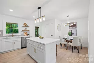 4200 Abbeydale Dr, Charlotte, NC 28205 - Photo 8