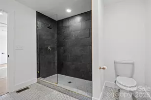 4200 Abbeydale Dr, Charlotte, NC 28205 - Photo 16