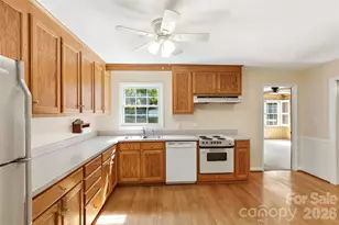 1406 Lakeview Dr, Monroe, NC 28112 - Photo 14