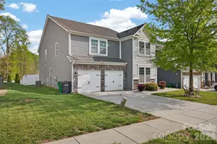 10012 Michael Crossing Dr, Charlotte, NC 28213 - Photo 2