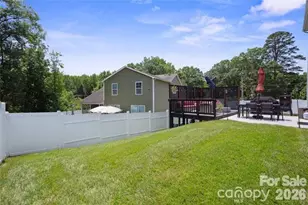 10012 Michael Crossing Dr, Charlotte, NC 28213 - Photo 32