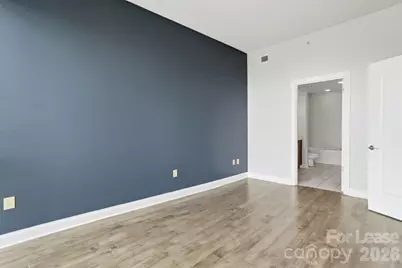 701 Royal Court #911, Charlotte, NC 28202 - Photo 10