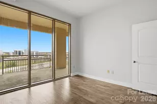 701 Royal Ct, Charlotte, NC 28202 - Photo 16