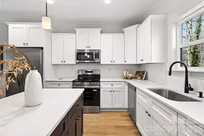 4203 Eagle Chase Drive, Charlotte, NC 28216 - Photo 12