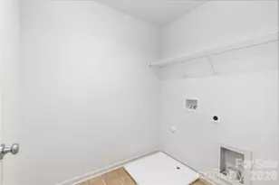 1535 Lisbon Ln, Charlotte, NC 28269 - Photo 16