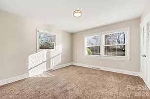 4726 Holbrook Dr, Charlotte, NC 28212 - Photo 12