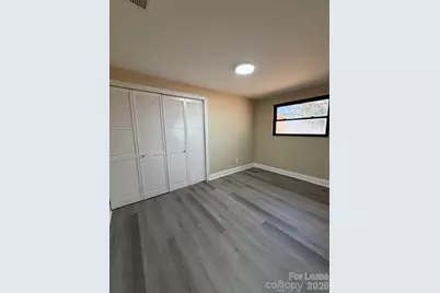 902 8th Avenue SW, Conover, NC 28613 - Photo 6